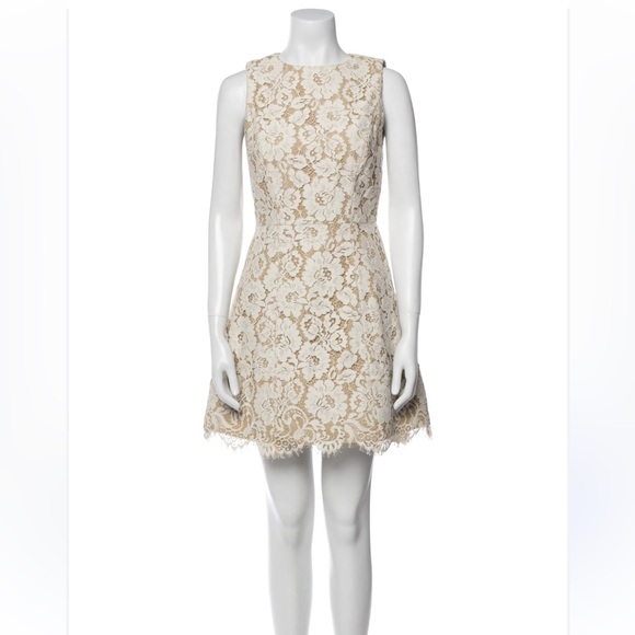 Alice & Olivia Leann Lace mini dress - Picture 3 of 12